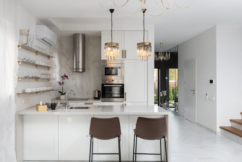 Modern kitchen with pendant lighting